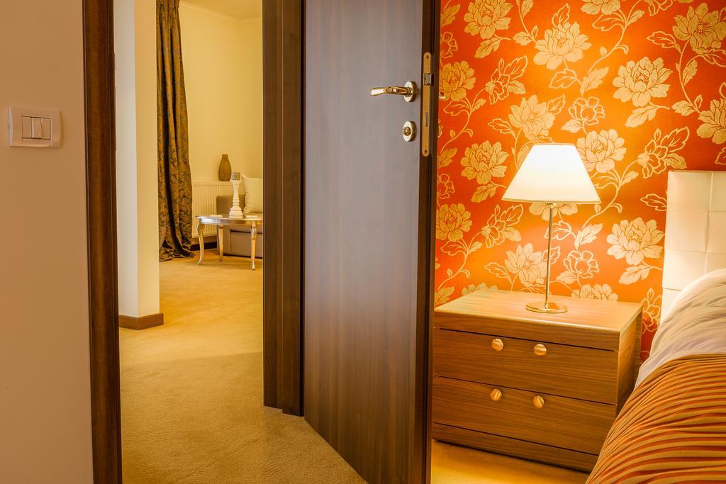 Hotel Boutique Belvedere ซินายา ภายนอก รูปภาพ