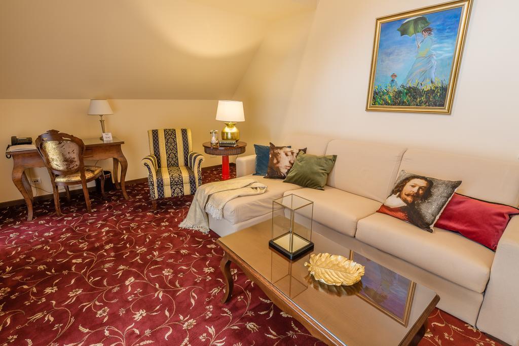 Hotel Boutique Belvedere ซินายา ภายนอก รูปภาพ