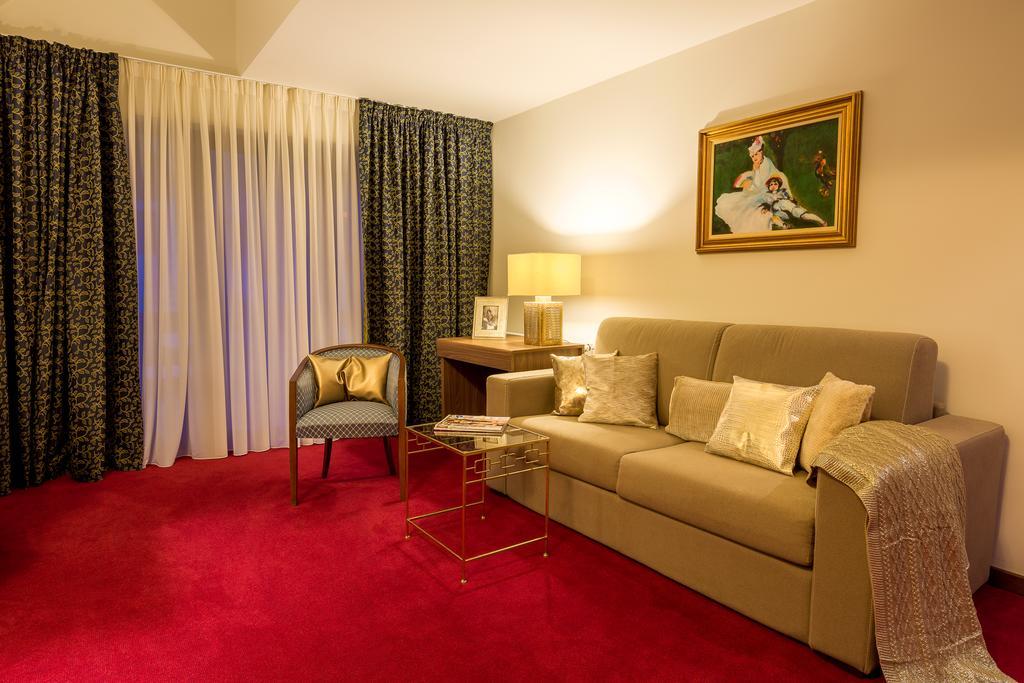 Hotel Boutique Belvedere ซินายา ภายนอก รูปภาพ
