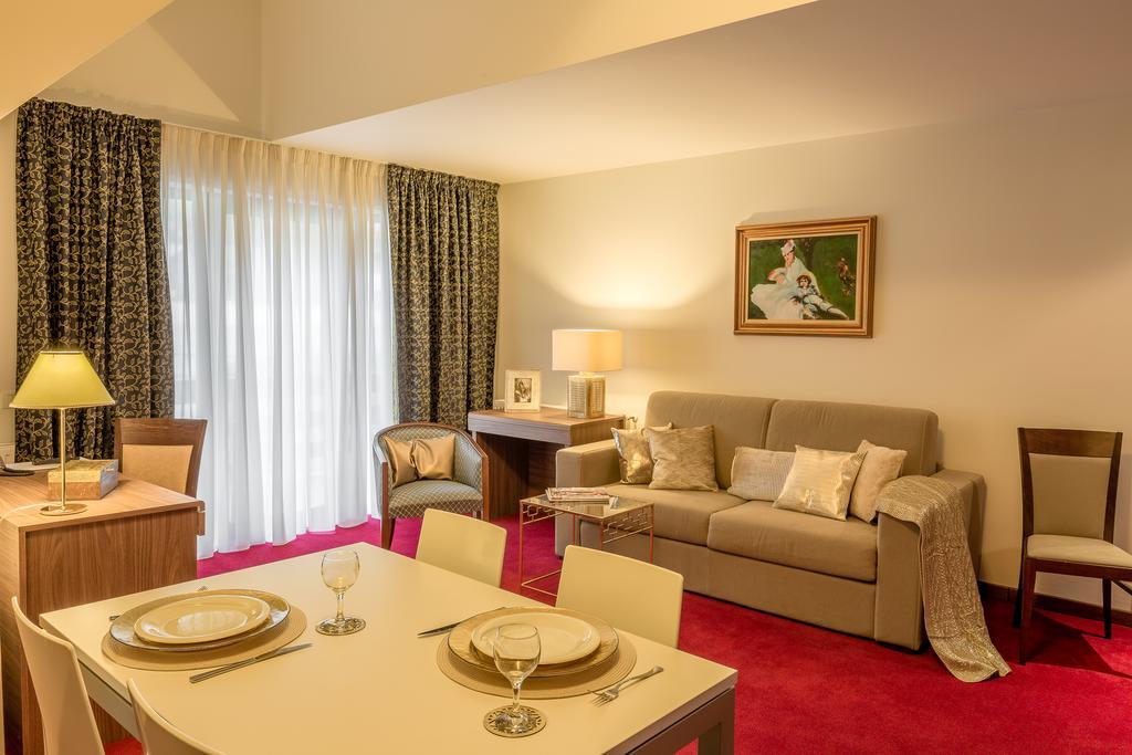 Hotel Boutique Belvedere ซินายา ภายนอก รูปภาพ