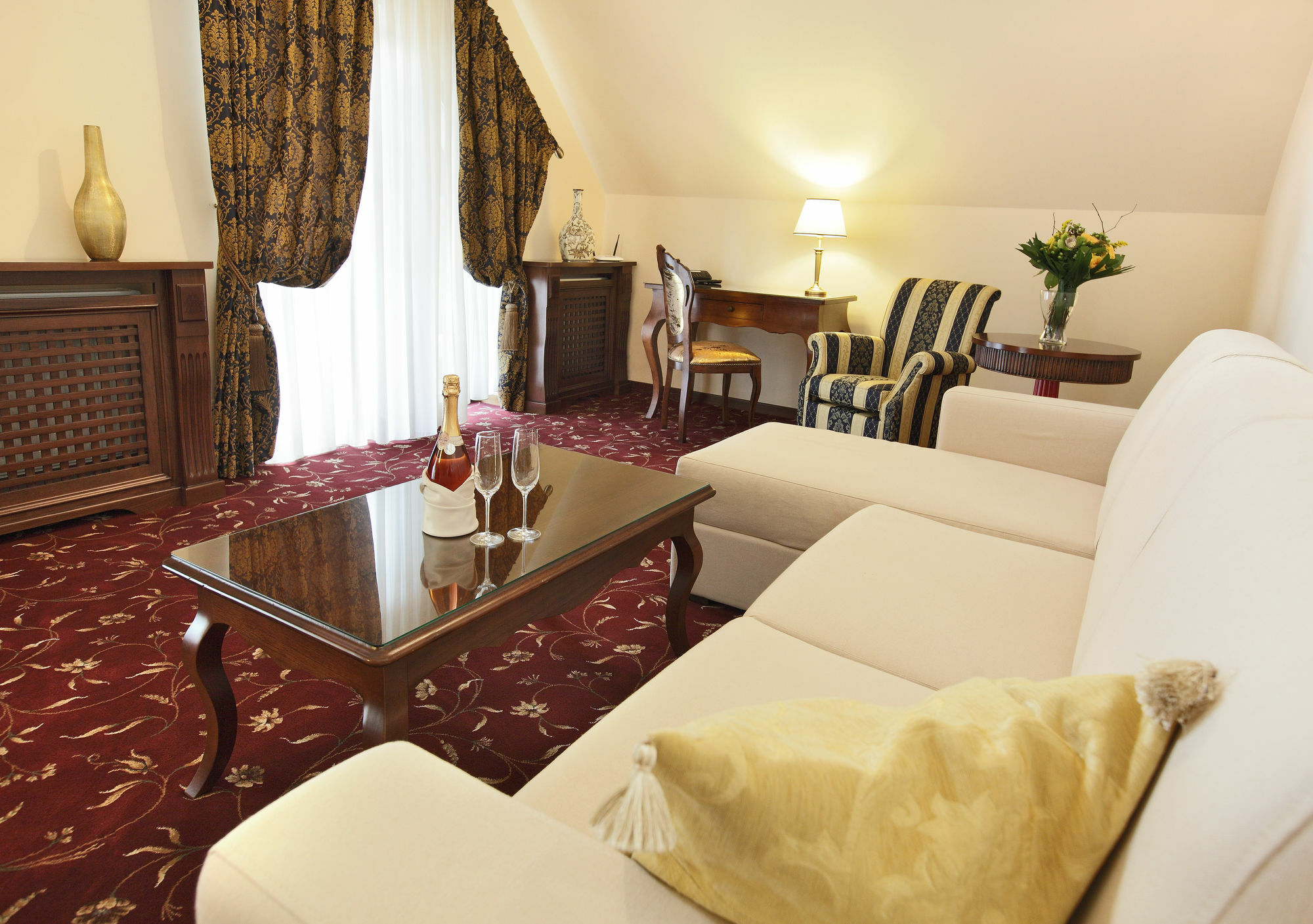 Hotel Boutique Belvedere ซินายา ภายนอก รูปภาพ