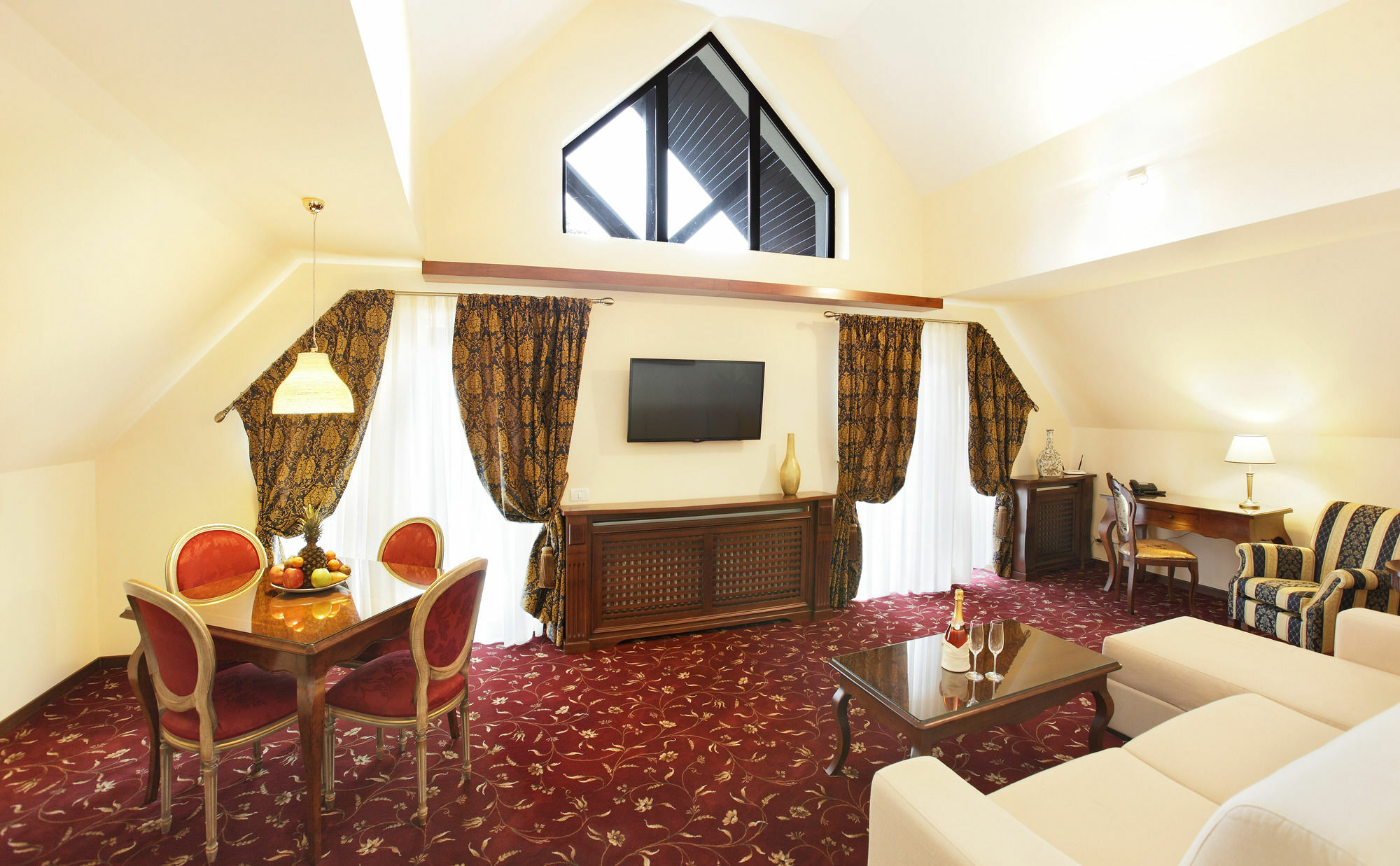 Hotel Boutique Belvedere ซินายา ภายนอก รูปภาพ