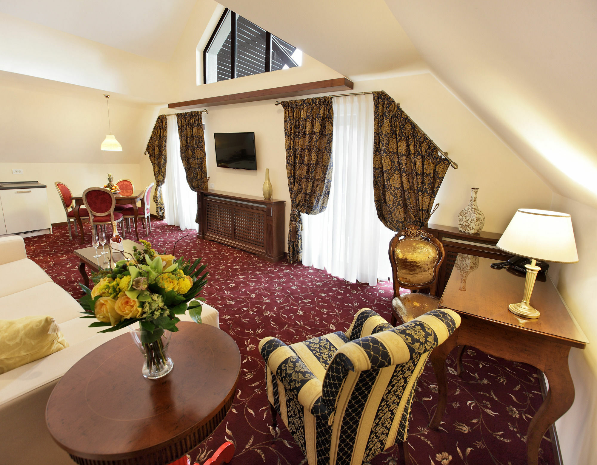 Hotel Boutique Belvedere ซินายา ภายนอก รูปภาพ